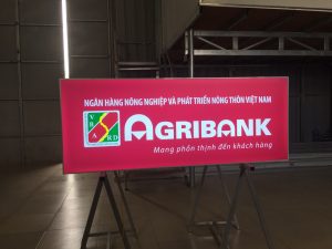 biển hộp đèn 3M gắn Led hắt sáng tạo hiệu ứng đặc biệt