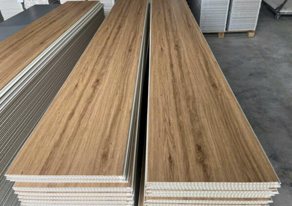 Tấm nhựa PVC ốp tường giá rẻ